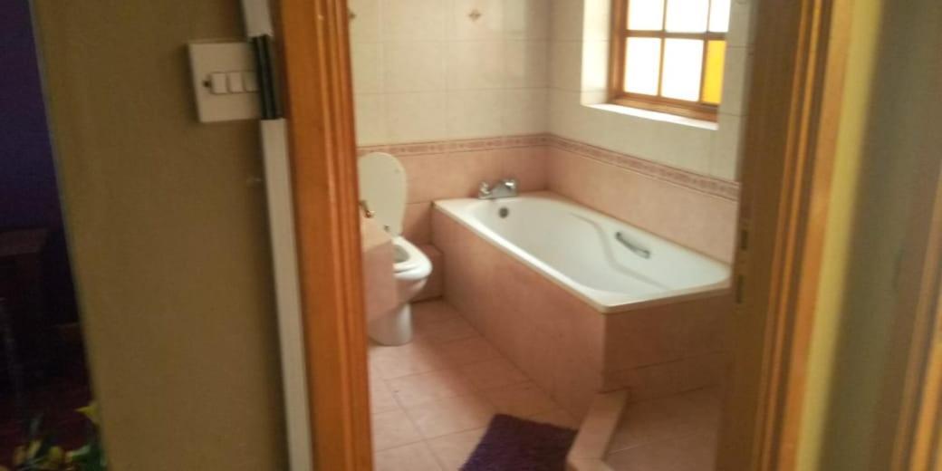Casablanca Villas ナイロビ 部屋 写真